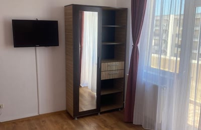 Location d’un appartement confortable de 3 pièces, 140 m², dans le quartier Mamaia, Constanța, Roumanie